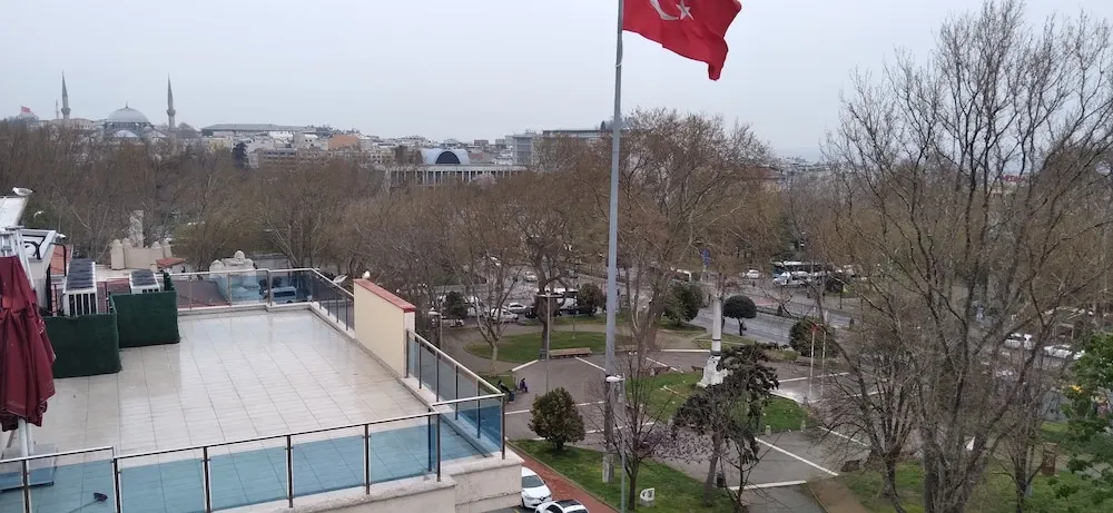 Family Oda, 2 Yatak Odası, Avlu Manzaralı