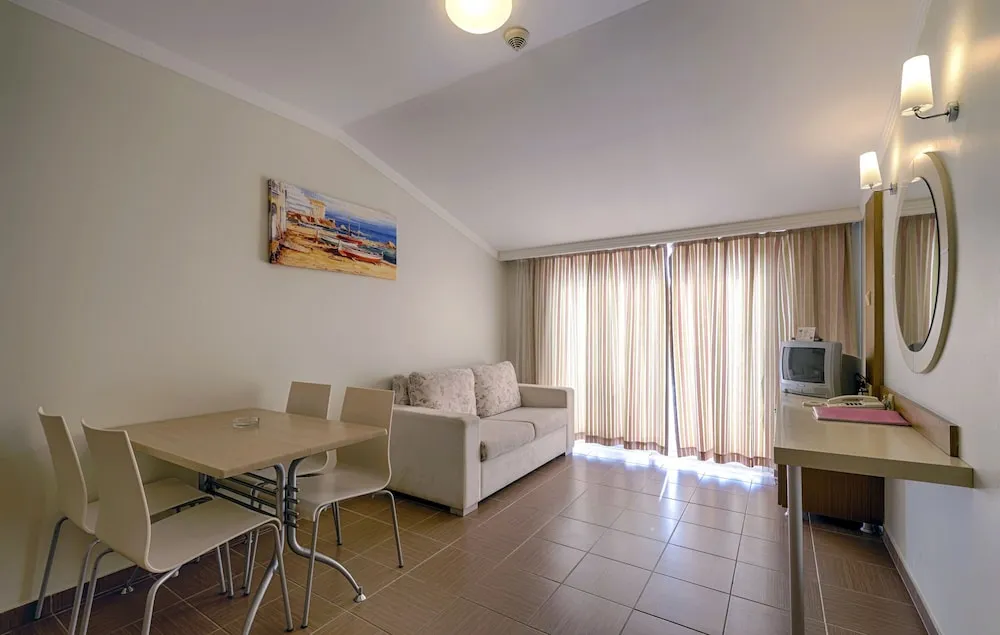 Bungalov, 1 Çift Kişilik Yatak