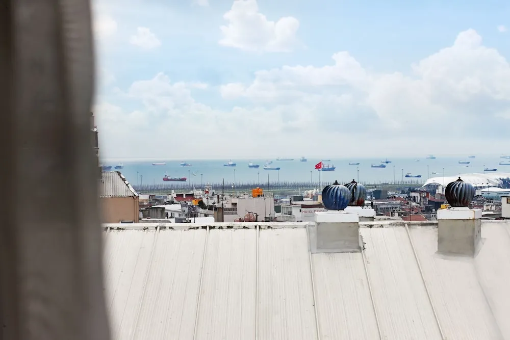 Superior Tek Büyük veya İki Ayrı Yataklı Oda