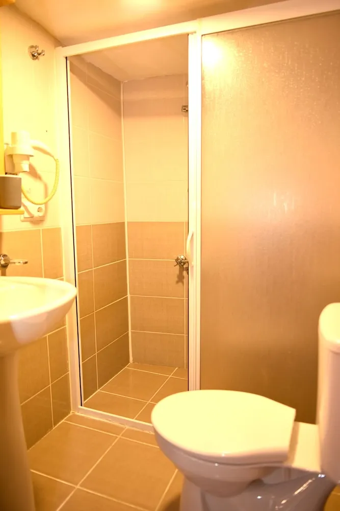 Luxury Tek Büyük Yataklı Oda