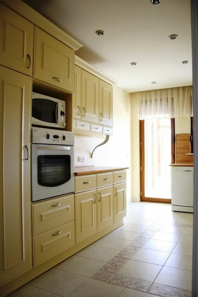 Family Villa, 4 Yatak Odası, Teras, Bahçe Manzaralı