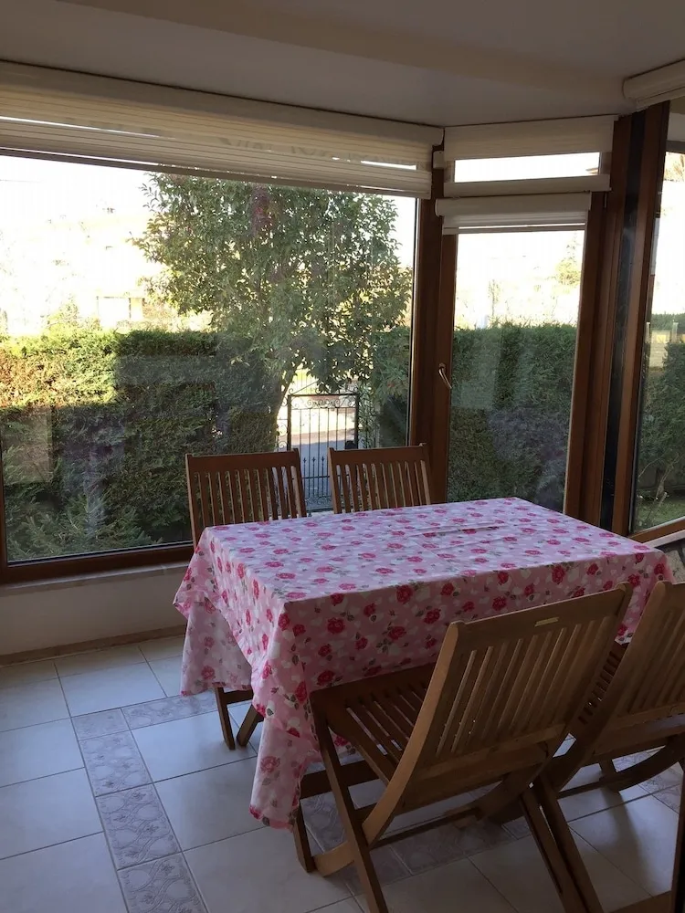 Family Villa, 4 Yatak Odası, Teras, Bahçe Manzaralı