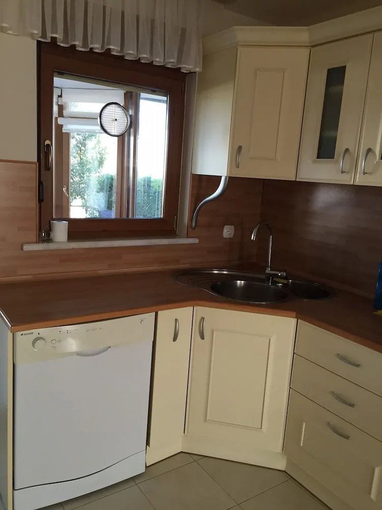 Family Villa, 4 Yatak Odası, Teras, Bahçe Manzaralı