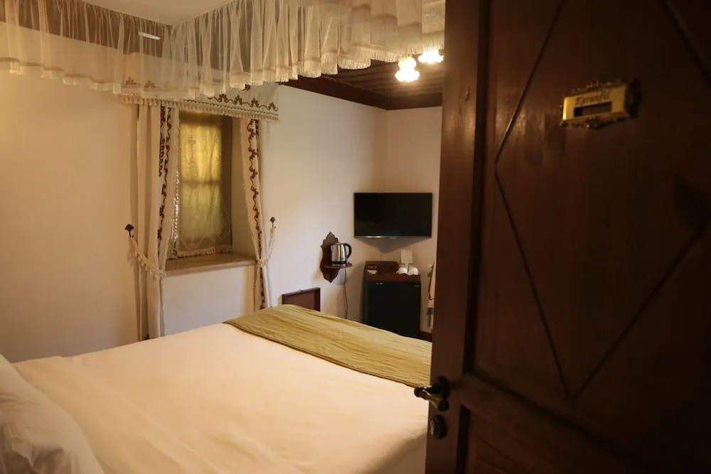 Standard Tek Büyük Yataklı Oda, Zemin Kat