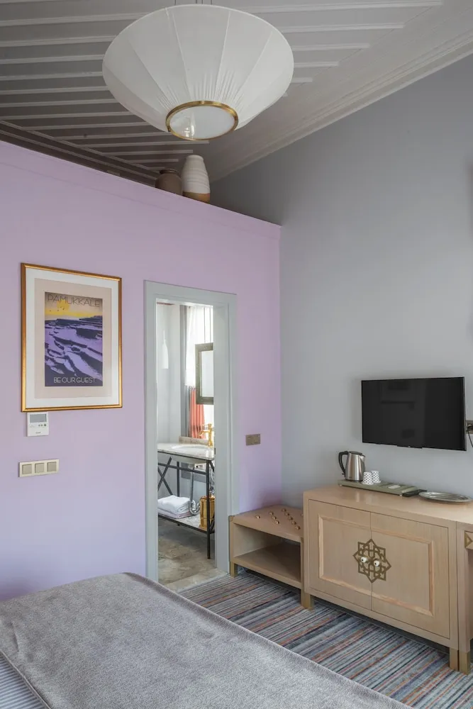 Deluxe Tek Büyük Yataklı Oda