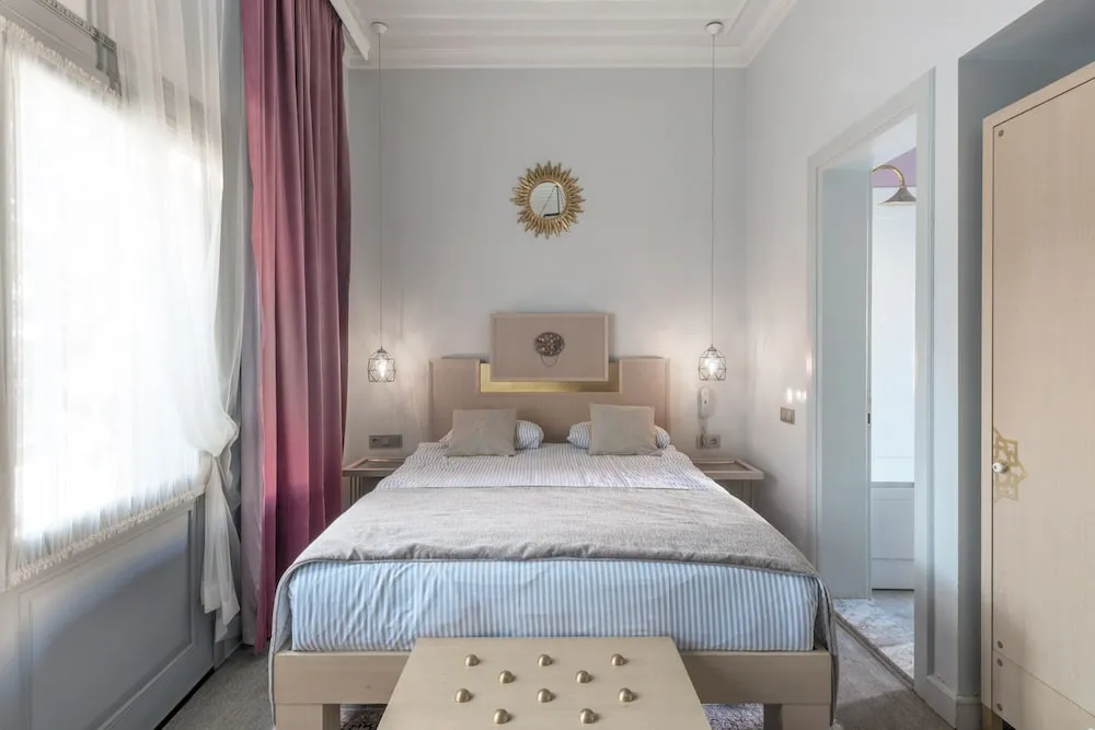 Honeymoon Süit, 1 Büyük (Queen) Boy Yatak, Kısmi Deniz Manzaralı