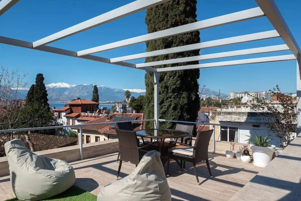 Honeymoon Süit, 1 Büyük (Queen) Boy Yatak, Kısmi Deniz Manzaralı