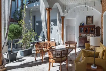 Delight Deluxe Hotel