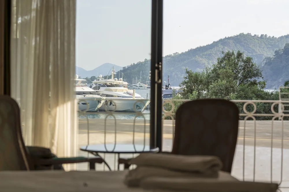 Deluxe Oda, Koy Manzaralı (Green)