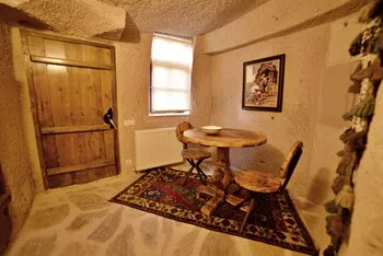 Valley Inn Cave Hotel