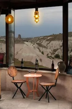 Valley Inn Cave Hotel