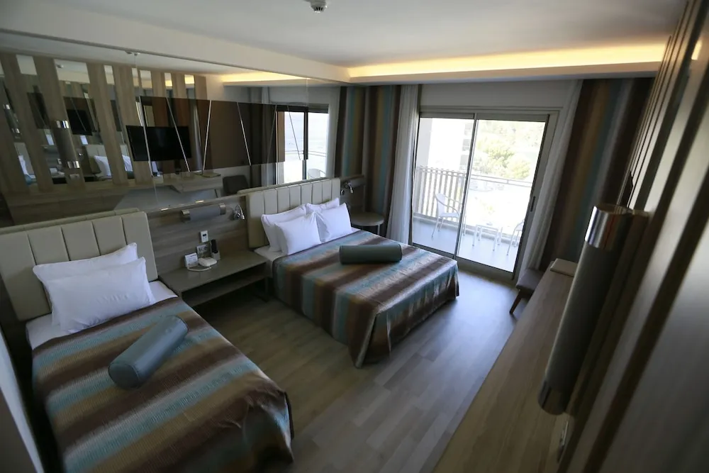 Standard Oda, Kısmi Deniz Manzaralı