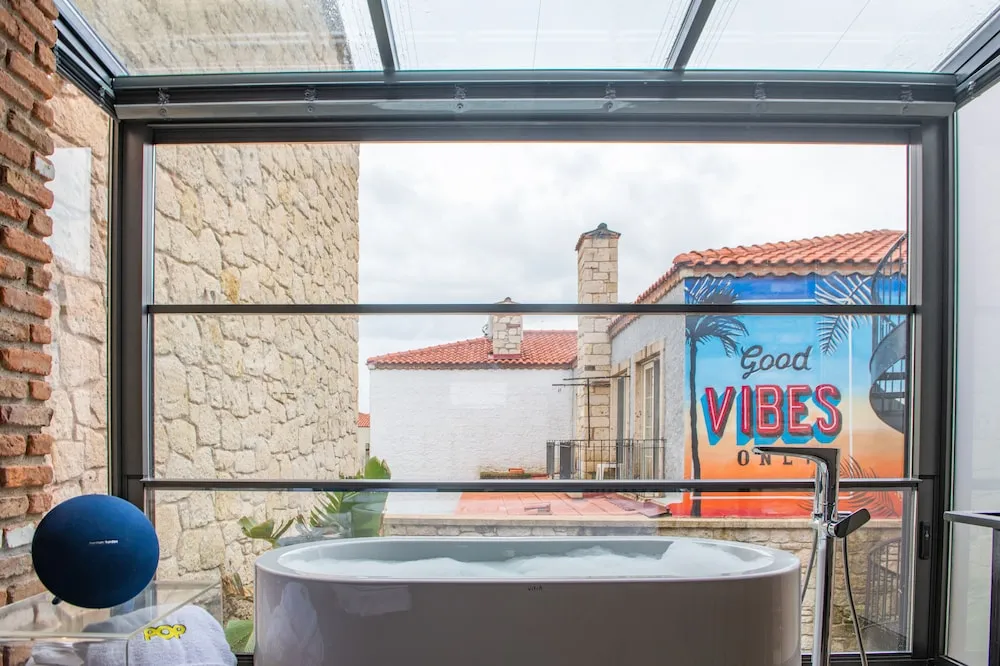 Design Suit Somineli ve Jakuzi