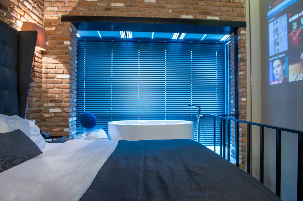 Design Suit Somineli ve Jakuzi