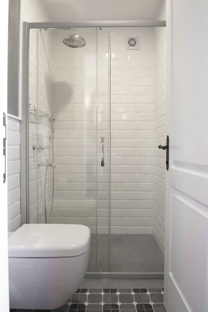 Classic Tek Büyük Yataklı Oda Cumbalı