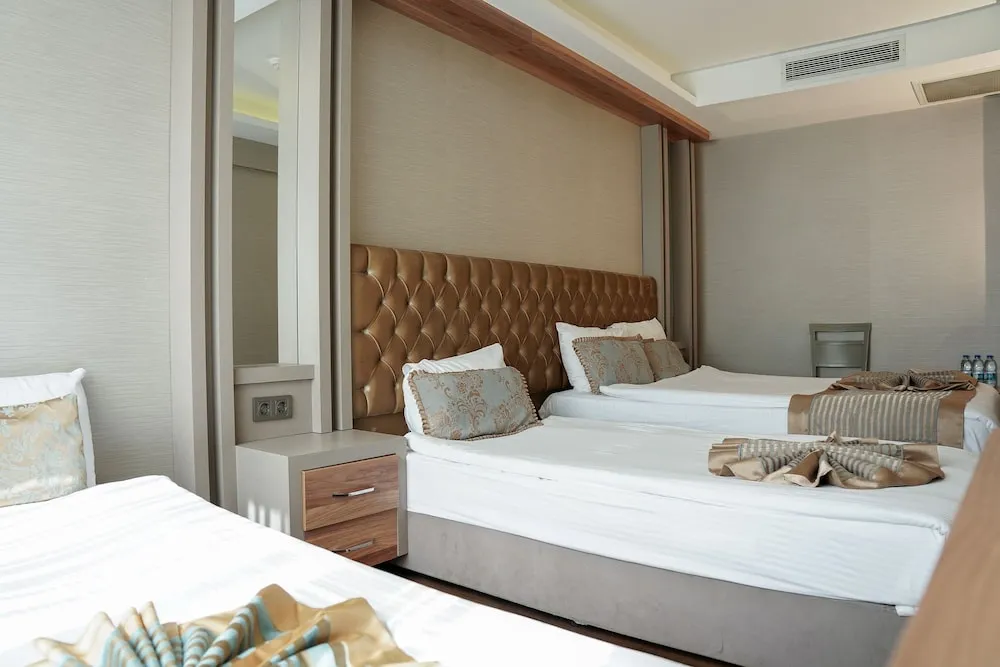 Standard Üç Kişilik Oda