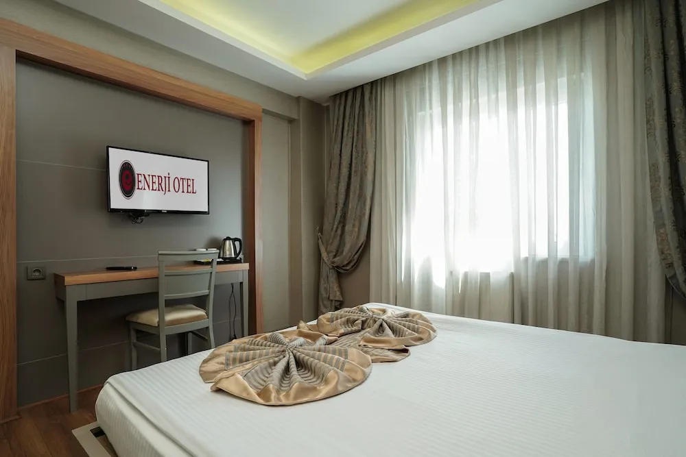 Standard Tek Büyük Yataklı Oda