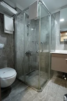 Enerji Hotel