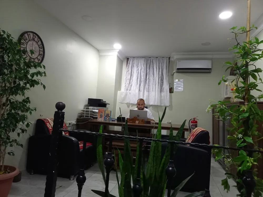 Economy Üç Kişilik Oda, Şehir Manzaralı