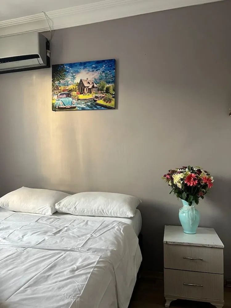 Economy Üç Kişilik Oda, Şehir Manzaralı