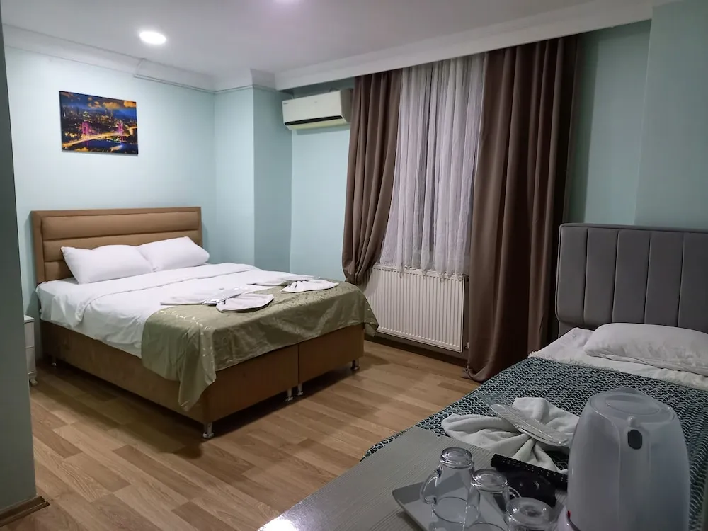 Economy Üç Kişilik Oda, Şehir Manzaralı
