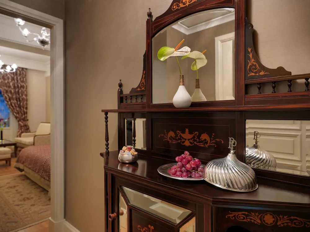 Grand Pera Triple Room