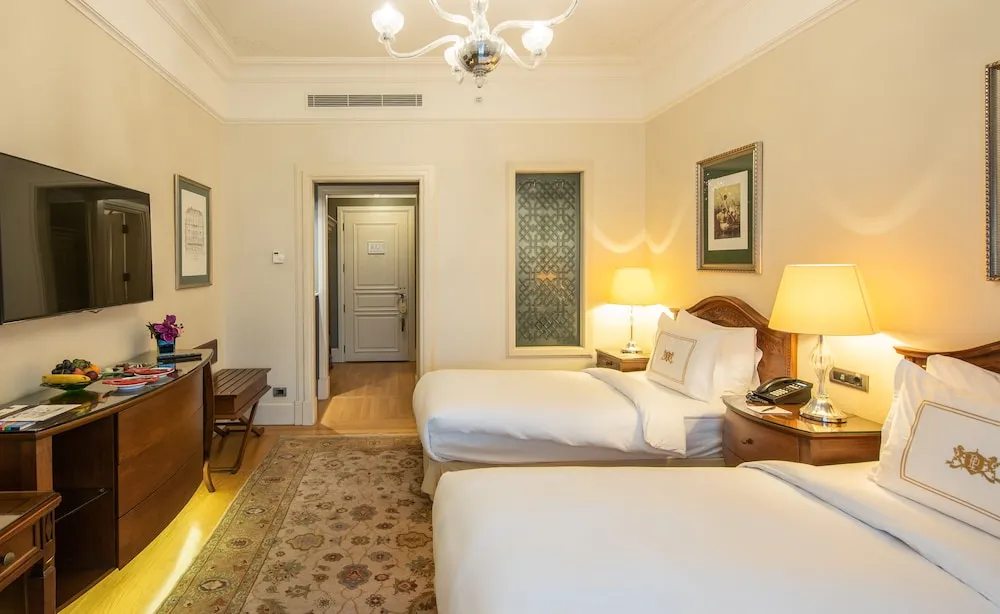 Deluxe Golden Horn Side Room with Twin Bed