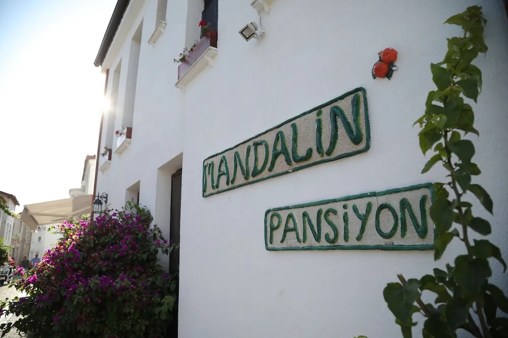 Basic Tek Büyük Yataklı Oda