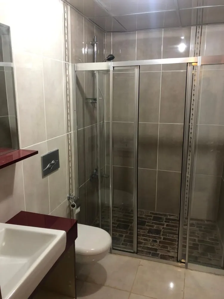 Standard Tek Büyük veya İki Ayrı Yataklı Oda