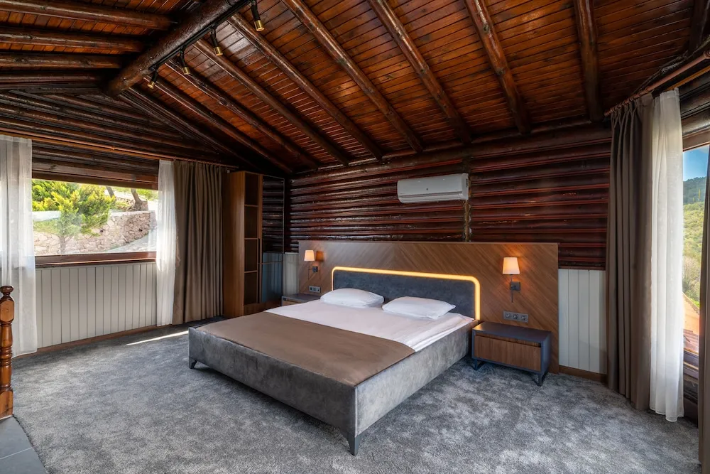 Duplex Room with Fireplace