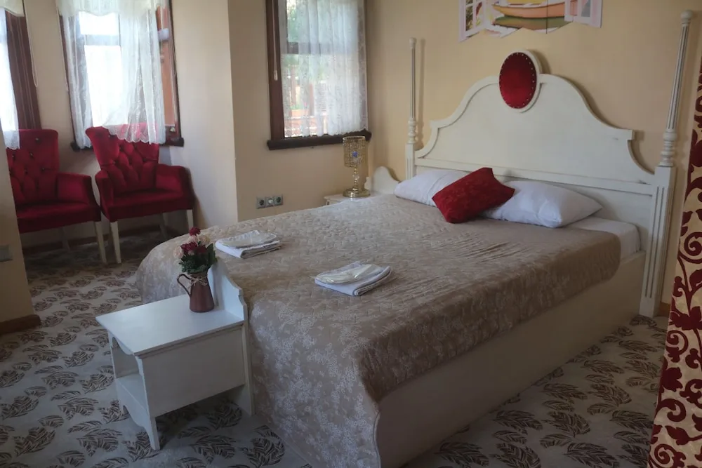 Deluxe Tek Büyük Yataklı Oda