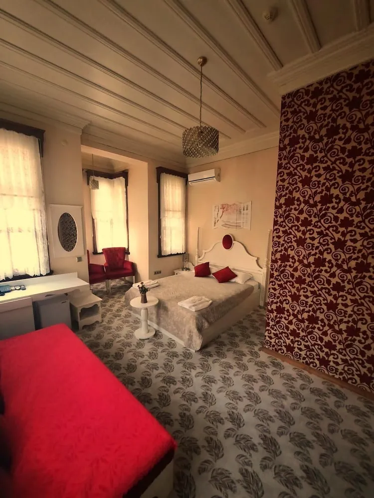 Deluxe Tek Büyük Yataklı Oda