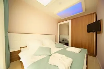 Evra Hotel - İslami Butik Otel