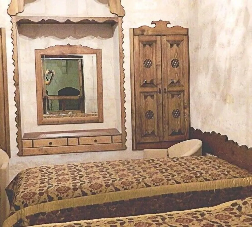 Üç Kişilik Oda