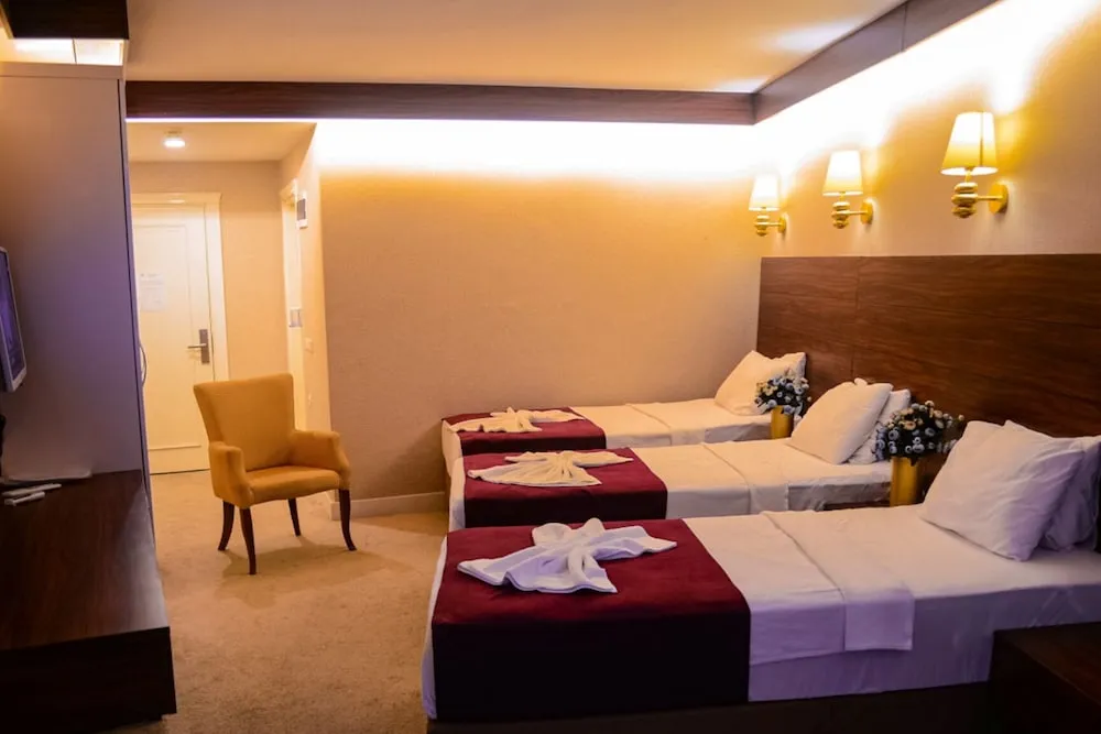 Standard Dört Kişilik Oda