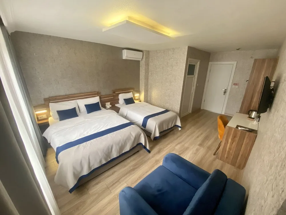 Deluxe Dört Kişilik Oda