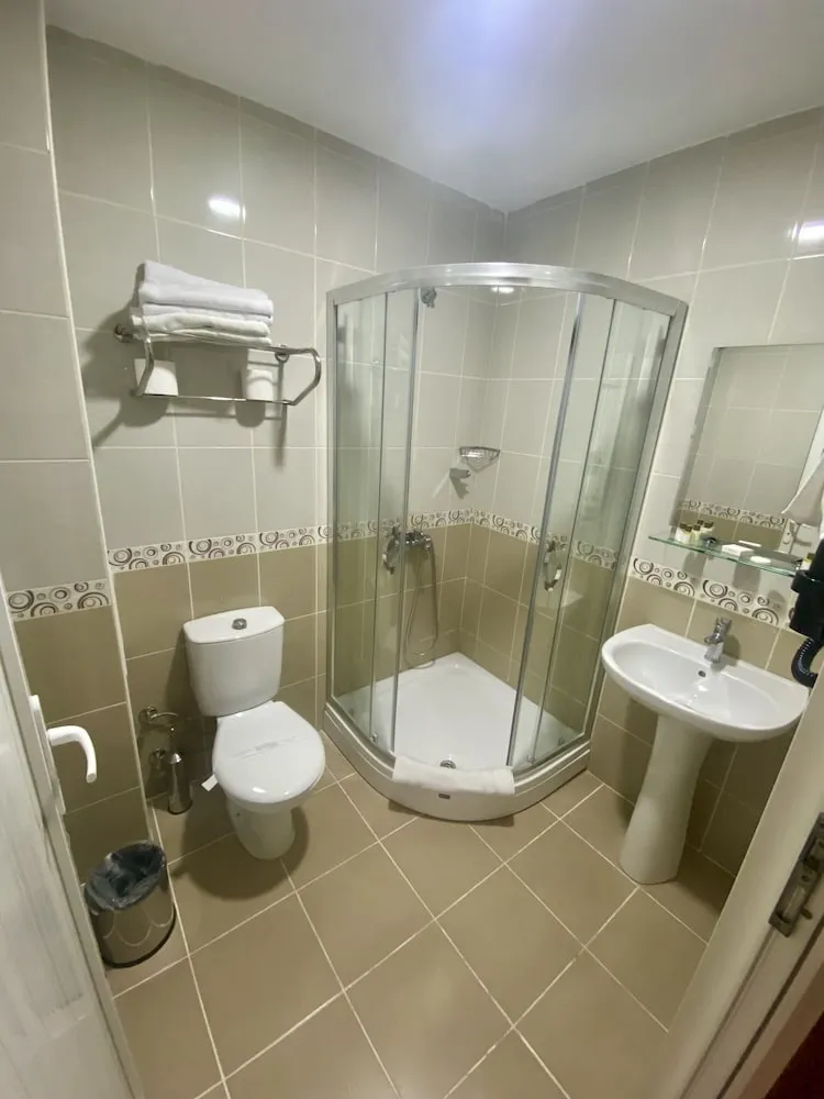 Deluxe Dört Kişilik Oda