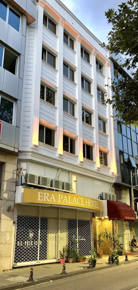 Era Palace Hotel
