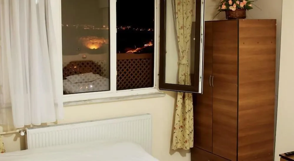 Standard Üç Kişilik Oda