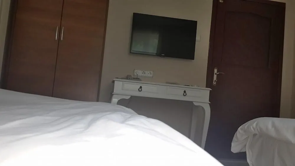 Standard Üç Kişilik Oda