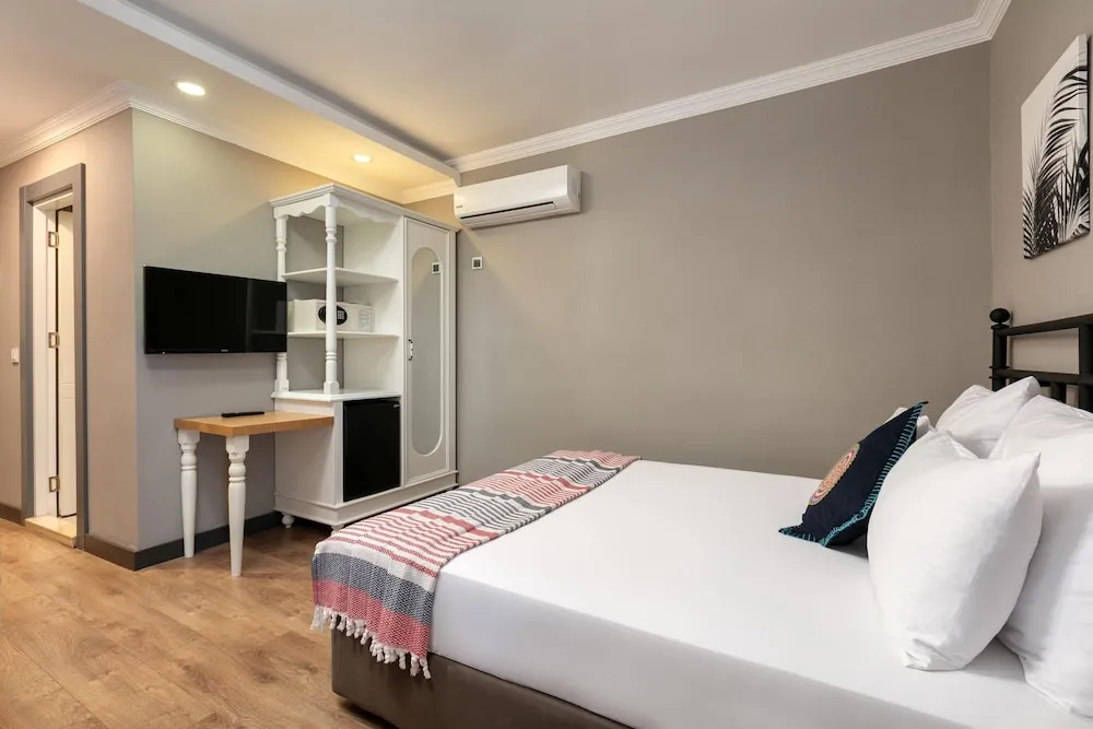 Standard Tek Büyük veya İki Ayrı Yataklı Oda