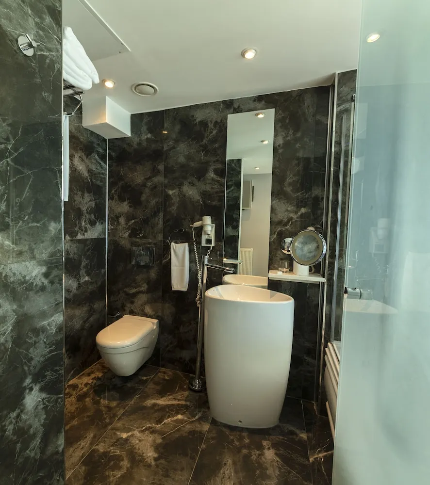 Deluxe Tek Büyük Yataklı Oda, Deniz Manzaralı