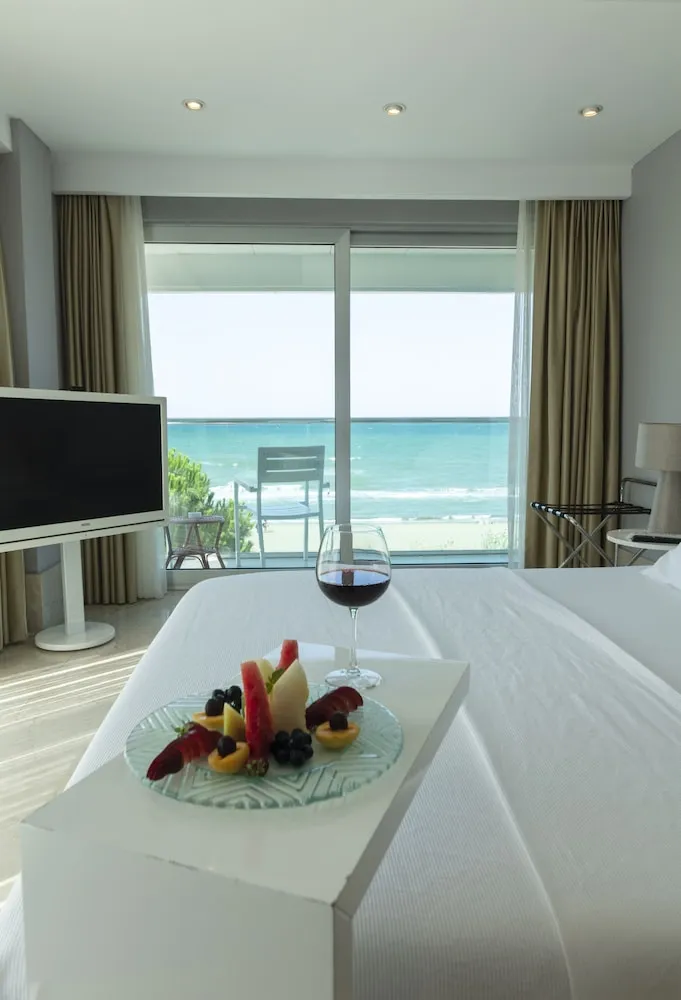 Deluxe Tek Büyük Yataklı Oda, Deniz Manzaralı