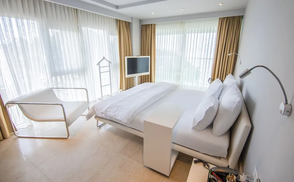 Deluxe Tek Büyük Yataklı Oda, Deniz Manzaralı