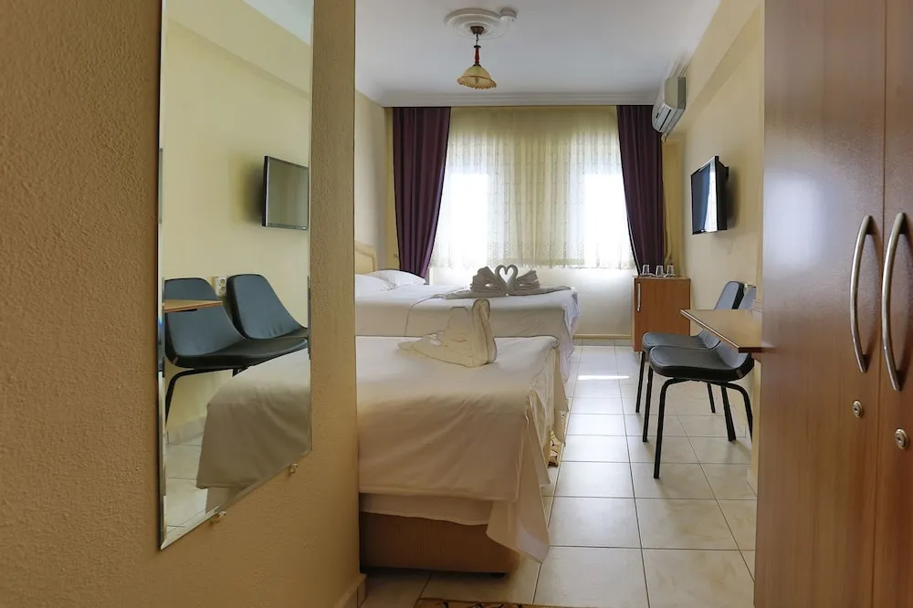 Deluxe Üç Kişilik Oda