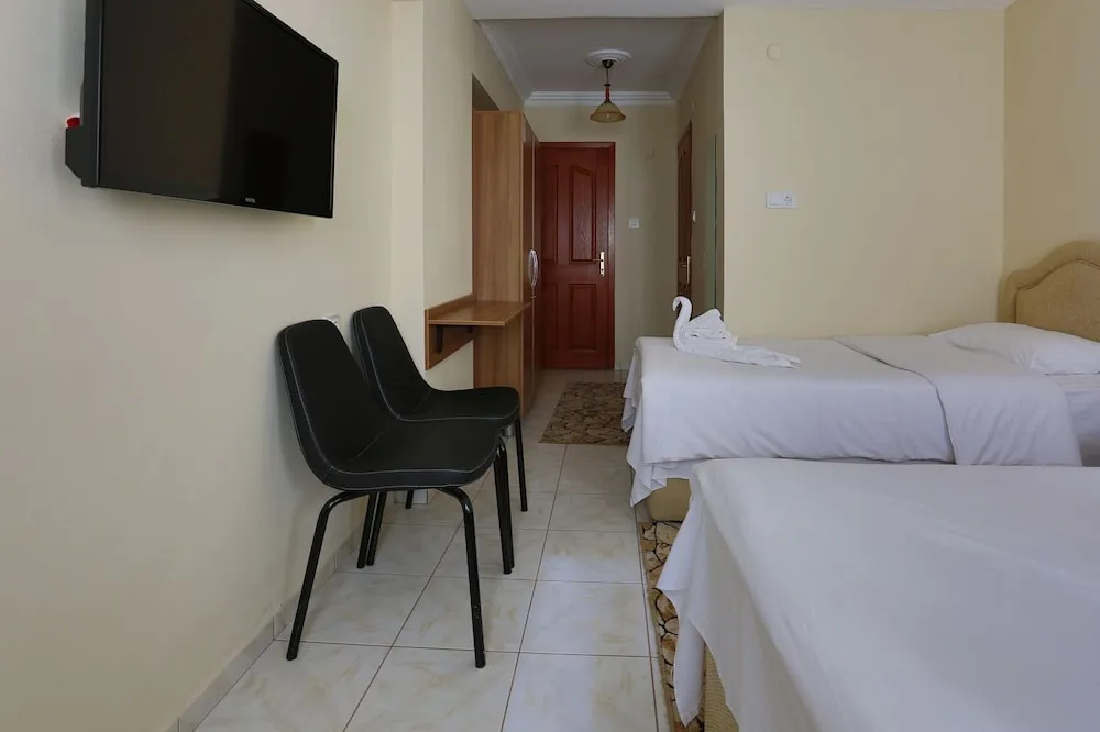 Deluxe Üç Kişilik Oda