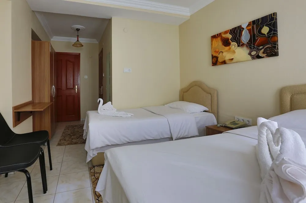 Deluxe Üç Kişilik Oda