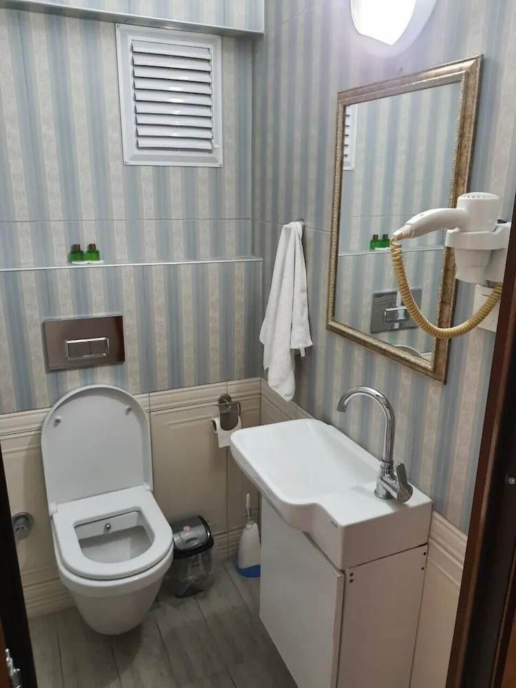 Deluxe Üç Kişilik Oda