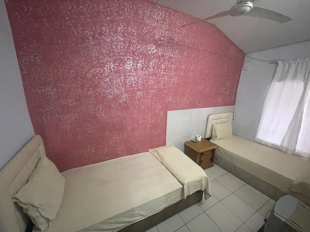 Standard İki Ayrı Yataklı Oda, Ortak Banyo