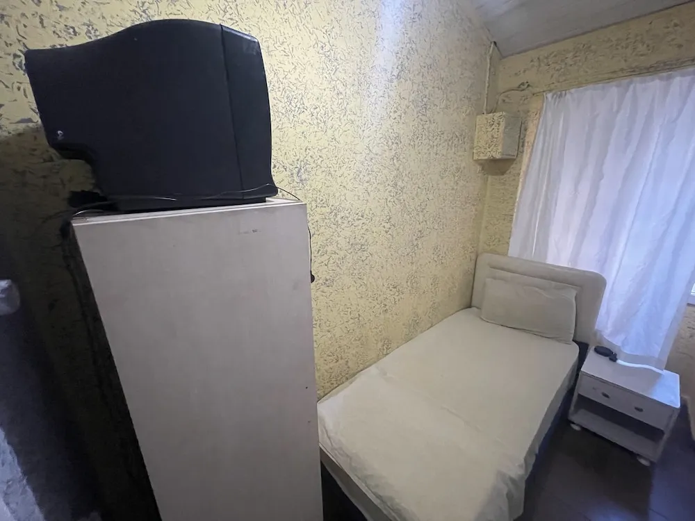 Tek Kişilik Oda, Ortak Banyo